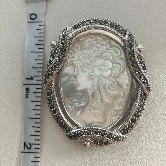 Mother of pearls & Marcasite Cameo brooch 925 Sterling Silver - Picture 5 of 10